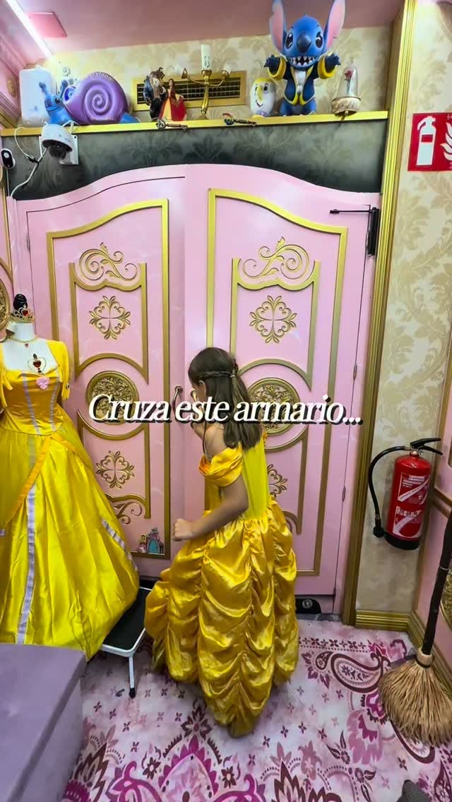 Magical Princess-Themed Restaurant Offers Enchanting Dining