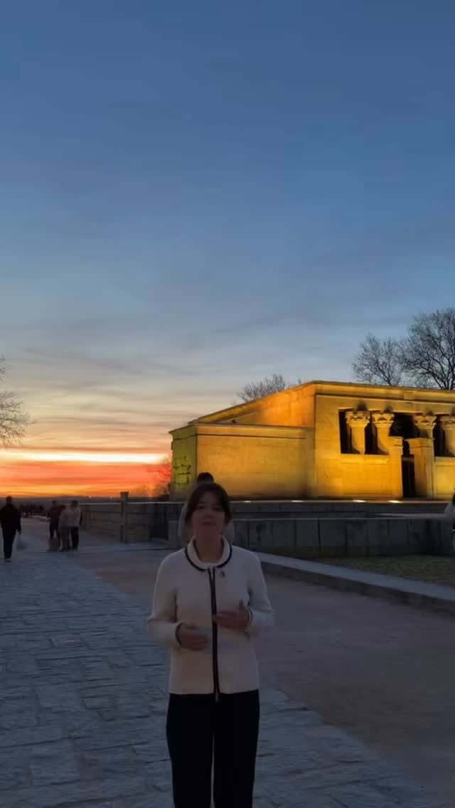 Madrid's Royal Palace, Gran Vía, and Debod Temple