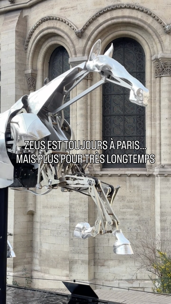 Giant Horse Sculpture At Musée Des Arts Et Métiers