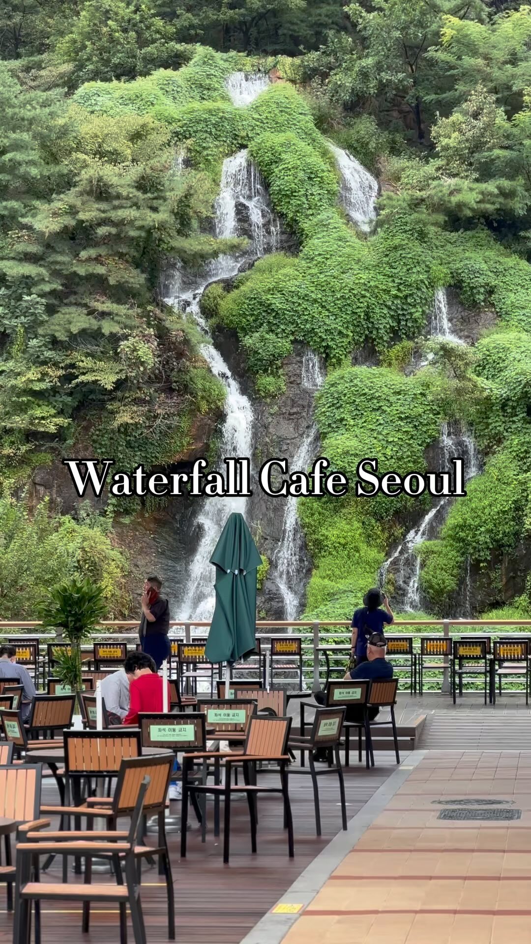 Seoul Cafe Features Stunning Waterfall View