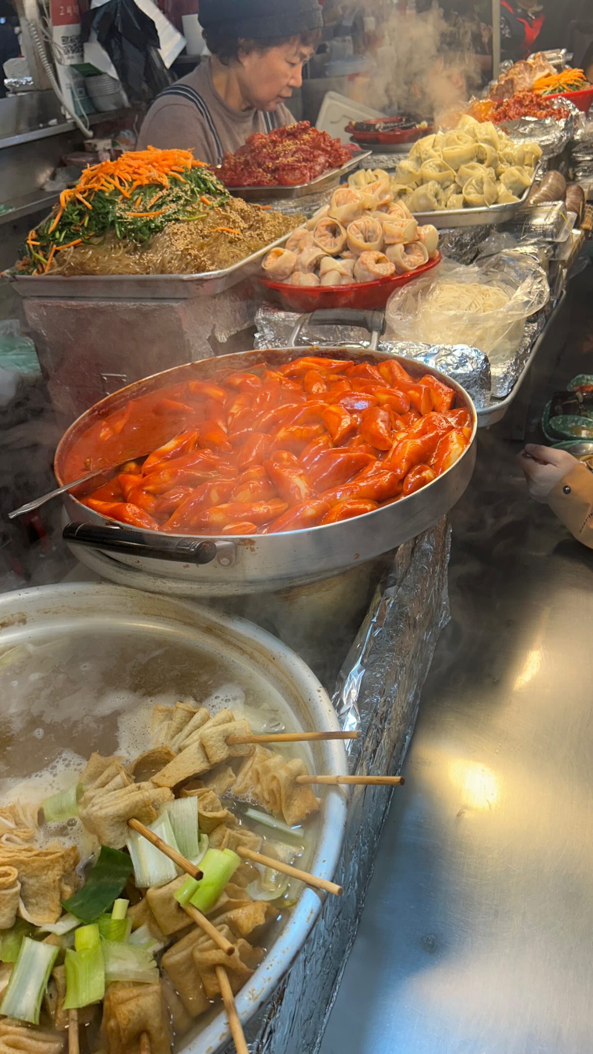 Gwangjang Market's Vibrant Street Food Scene