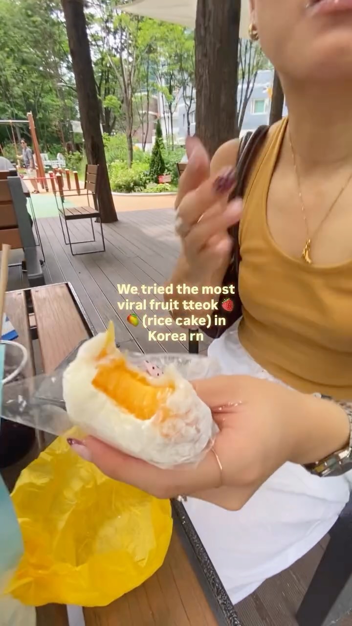 Viral Fruit Tteok Spots in Seoul