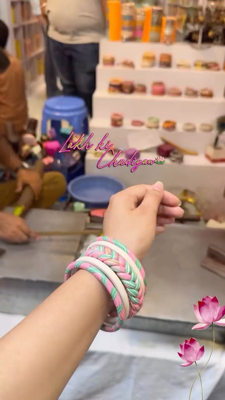Maniharon Ka Rasta: Jaipur's Bangle Making Market