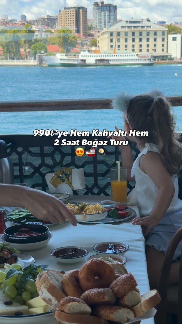 Istanbul Bosphorus Breakfast Cruise