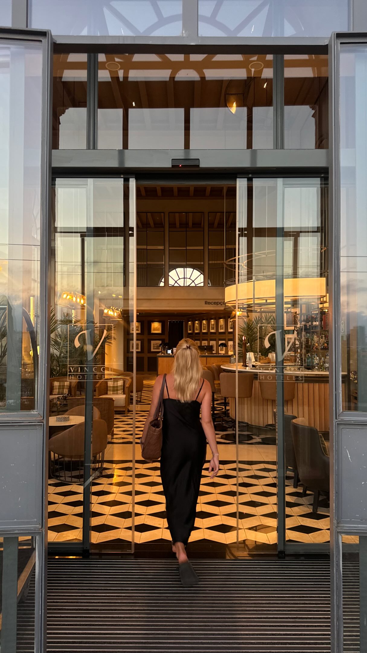 2 Bars in Porto