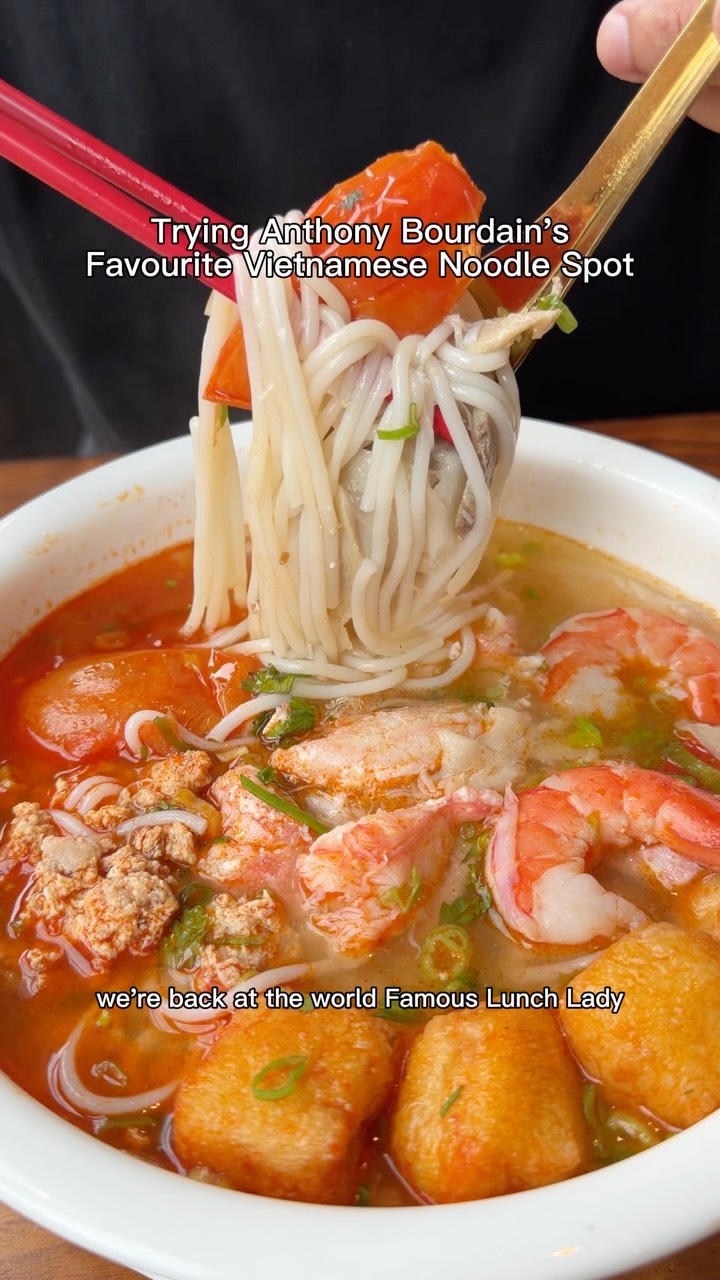 Bourdain's Favorite Saigon Noodle Spot Reviewed