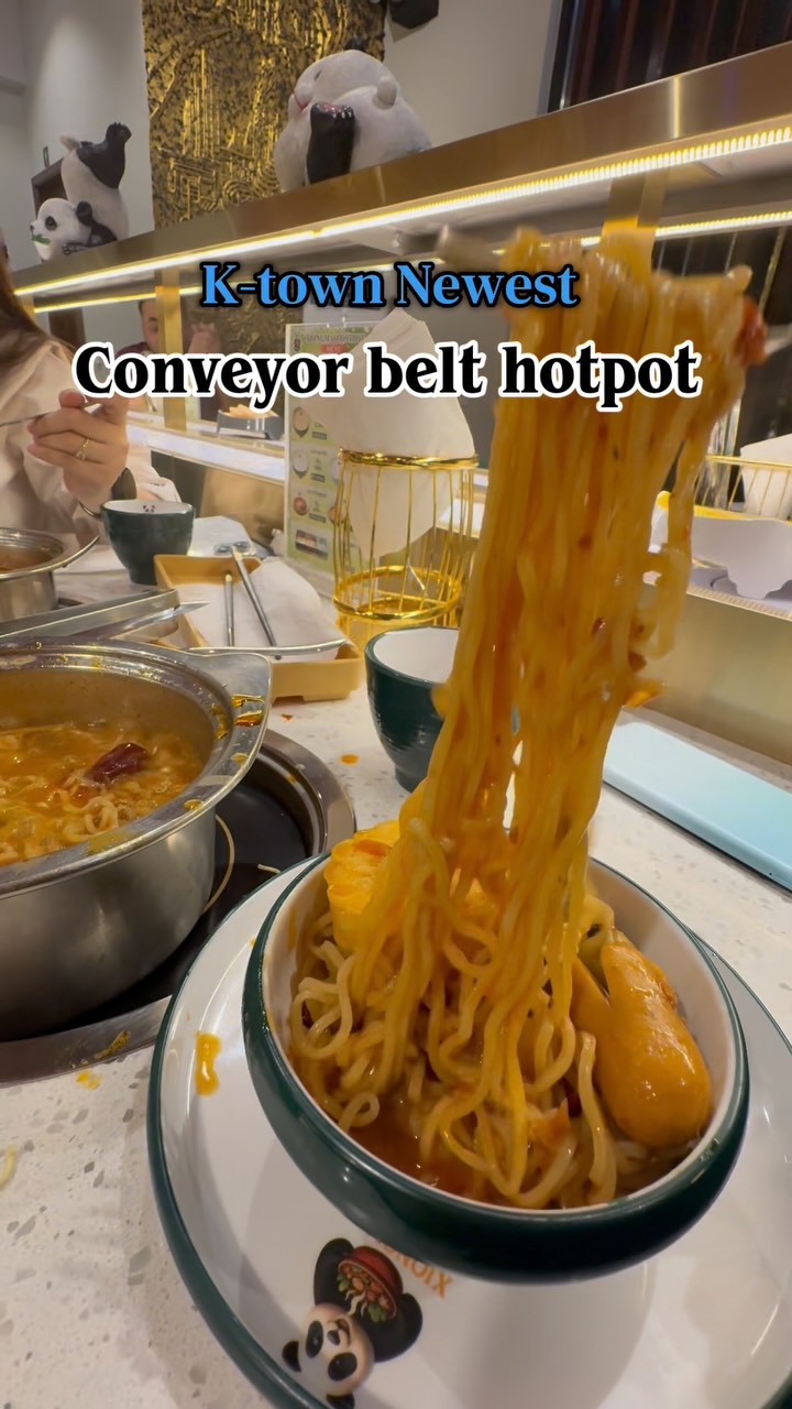 XiongMao Hotpot Introduces Conveyor Belt Dining