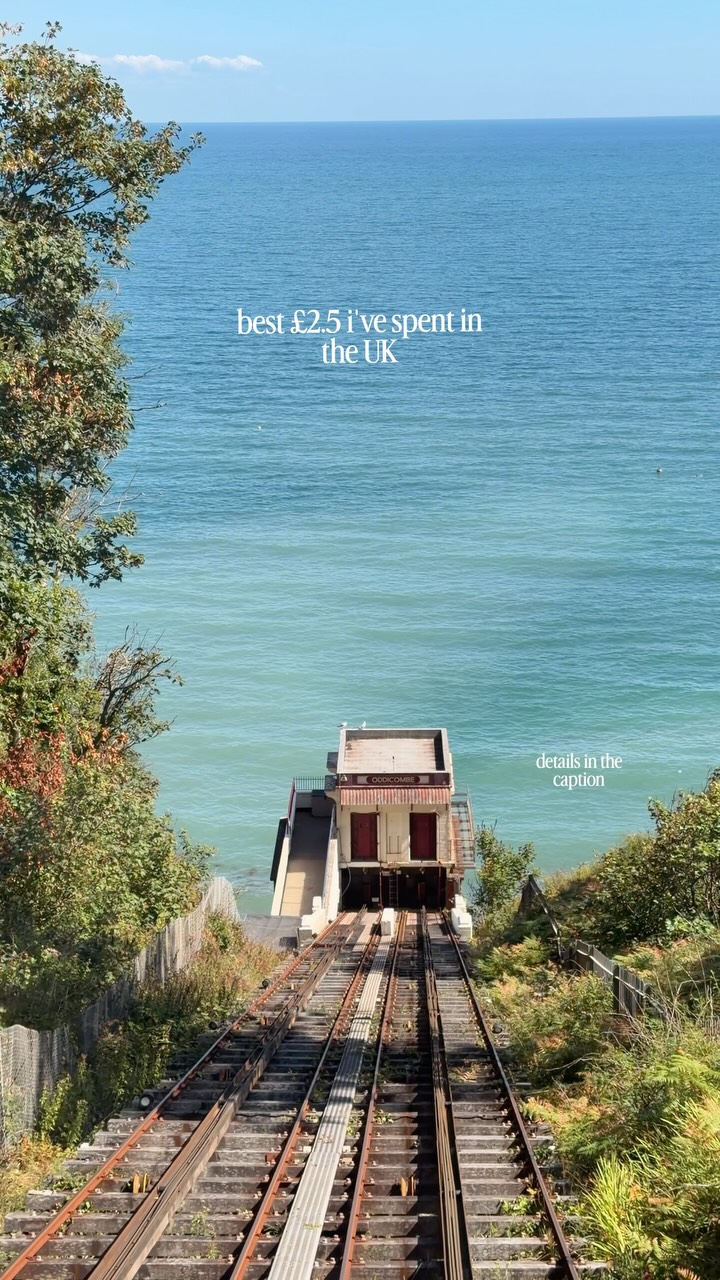 Babbacombe Cliff Railway's Scenic Torquay Views