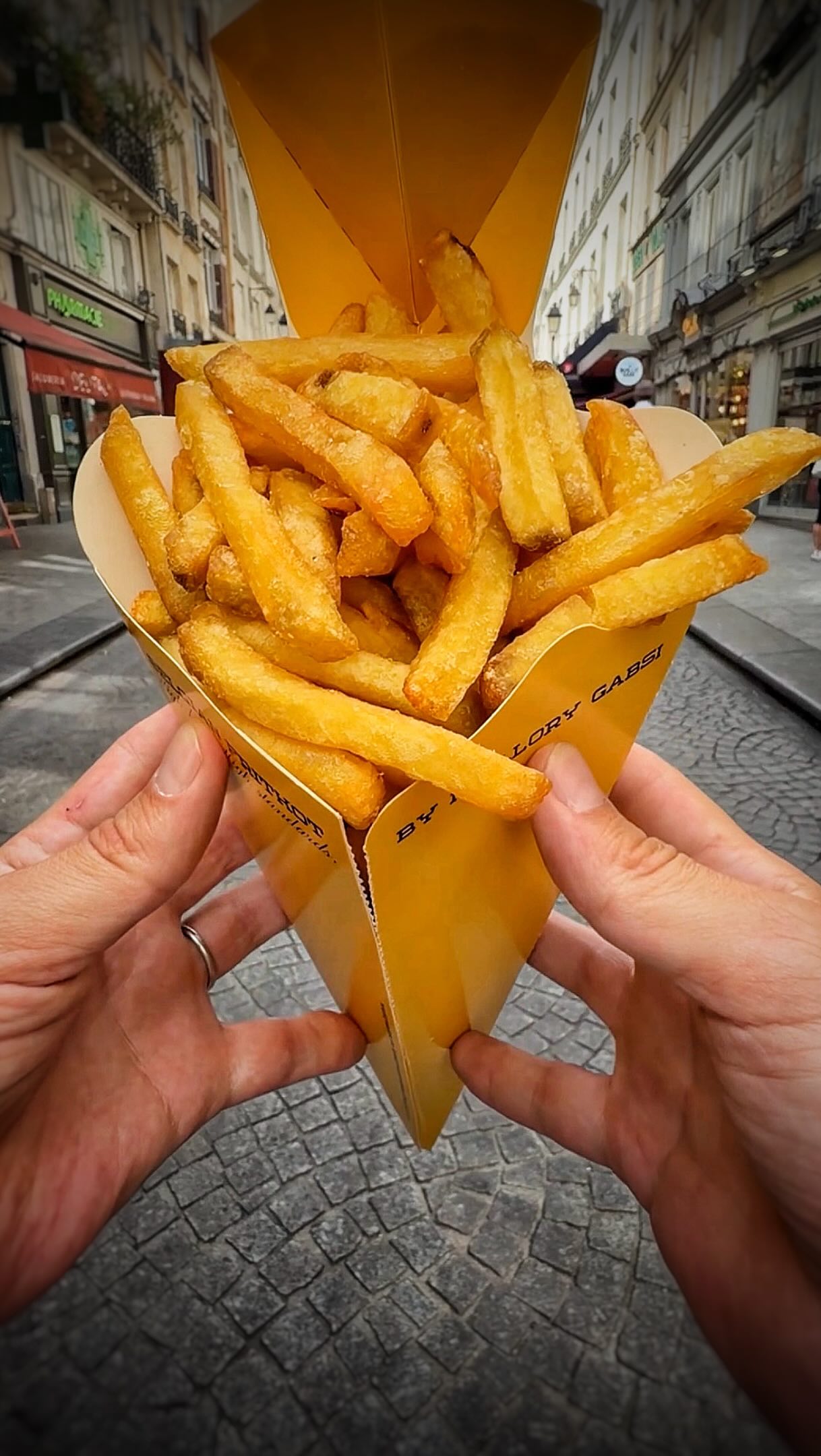 Belgian Fry Shop Opens In Paris