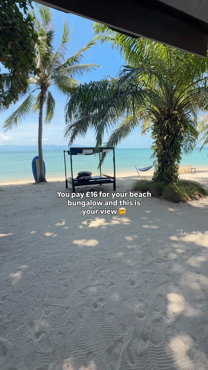 Phangan Beach Resort Offers Oceanfront Stays
