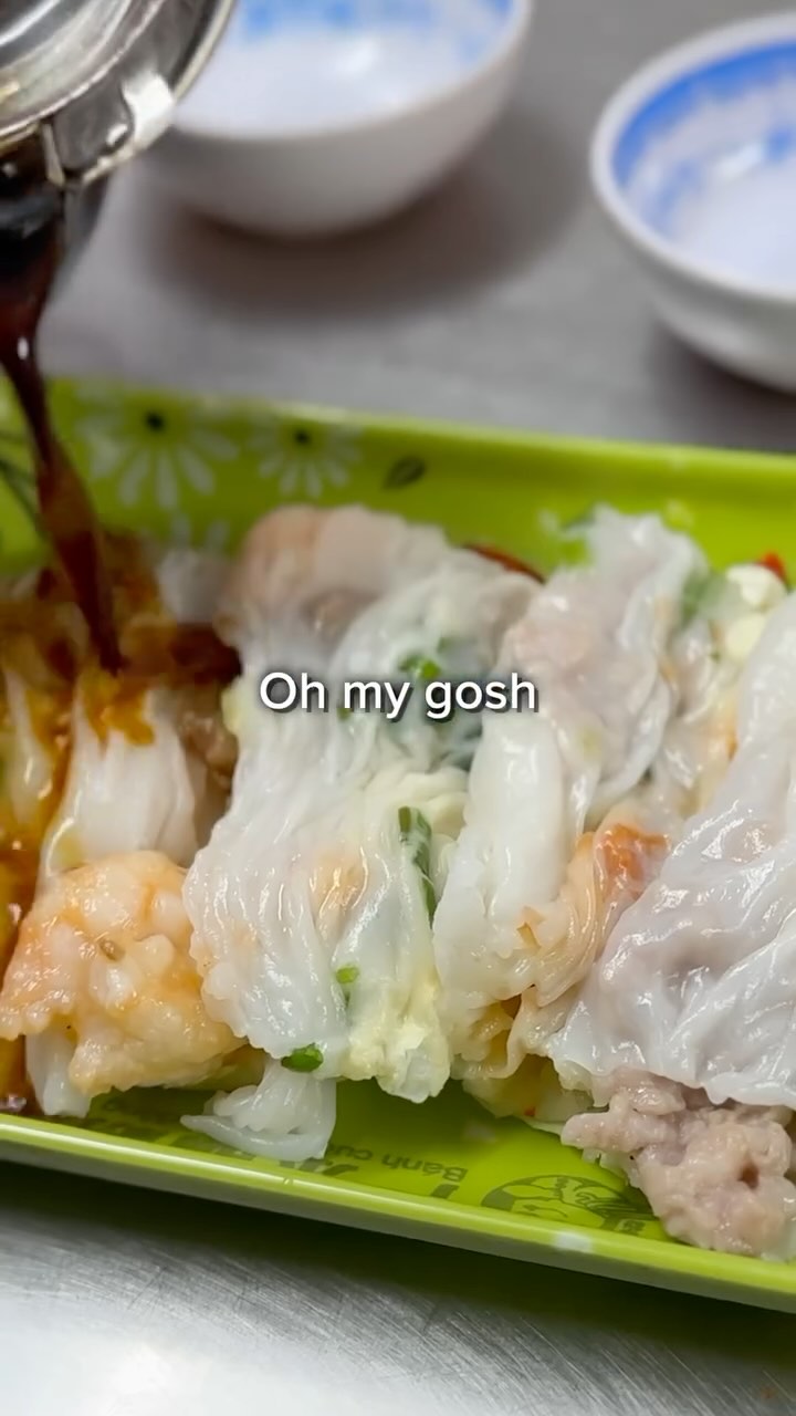 Cantonese-Style Banh Cuon Restaurant in Vietnam