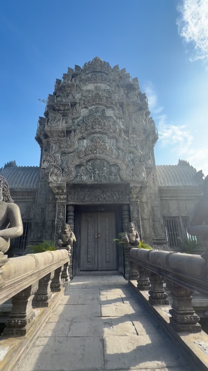 Ancient Thai Temple Wat Phu Khao Noi