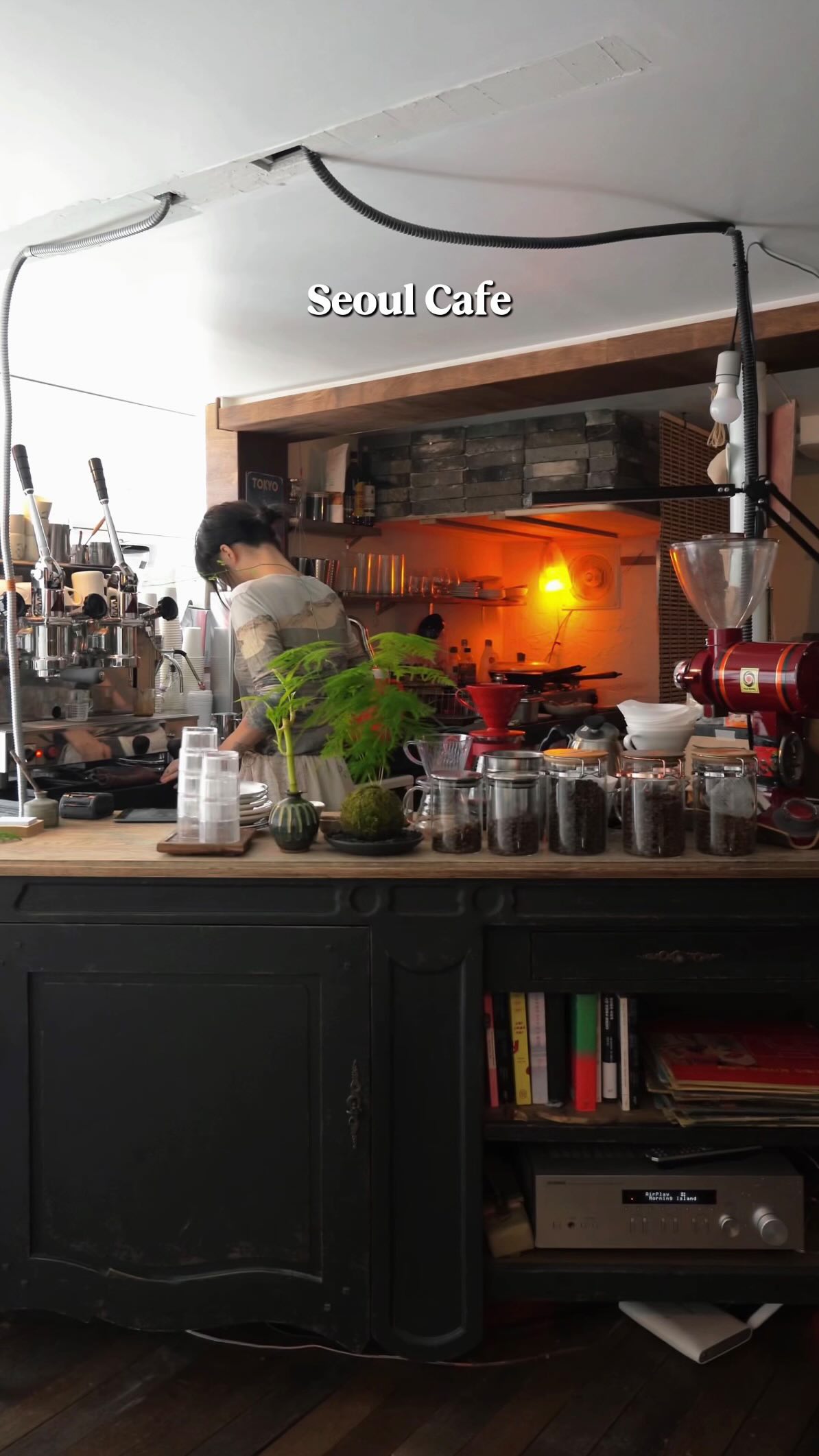 Cozy Namsan Cafe With Cabin Ambiance