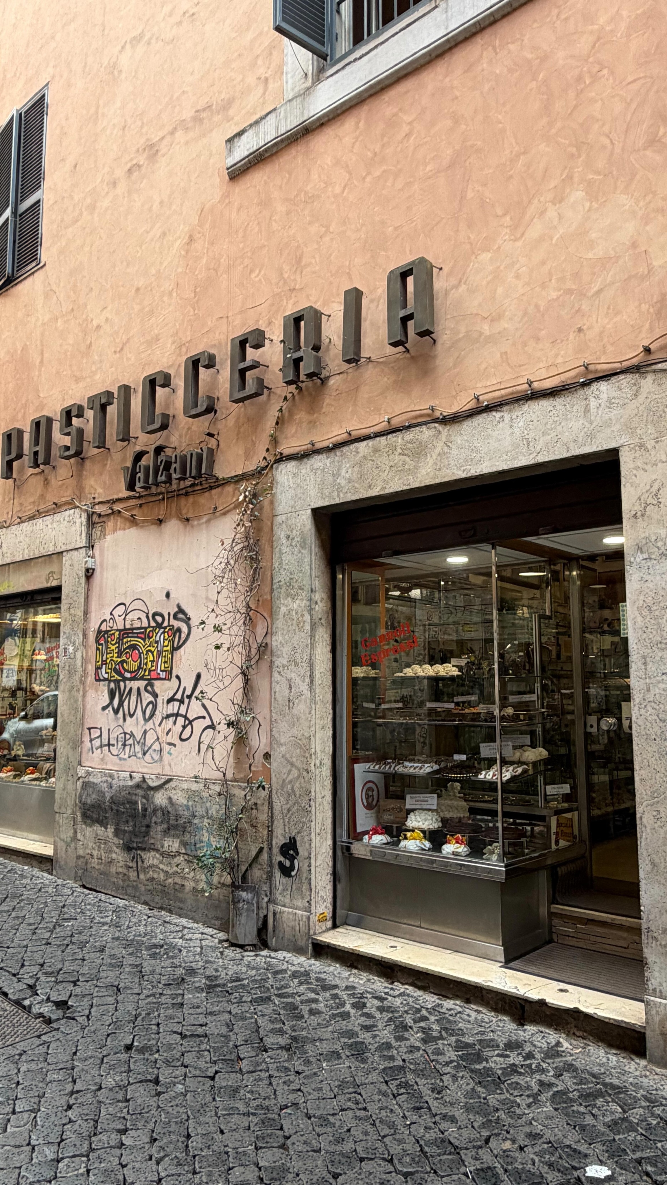 Trastevere's Historic Basilica And Century-Old Pastry Shop