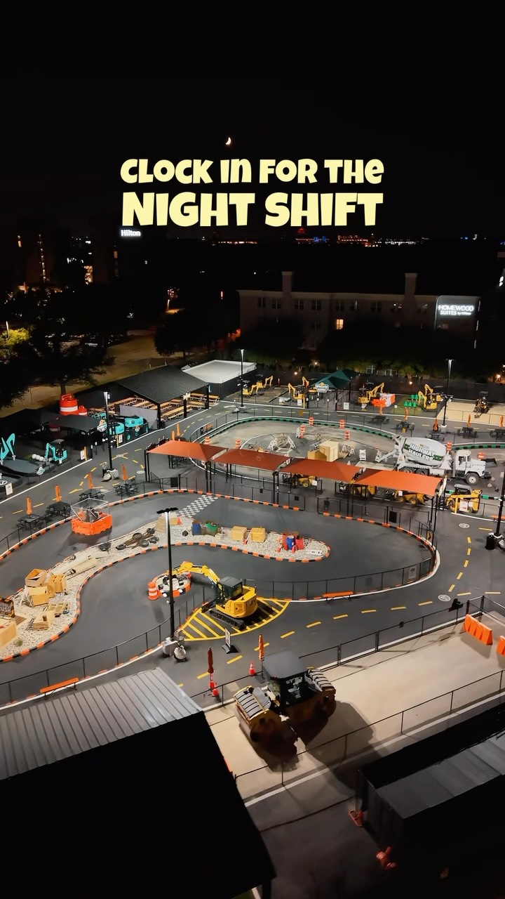 Dig World's Extended Evening Hours