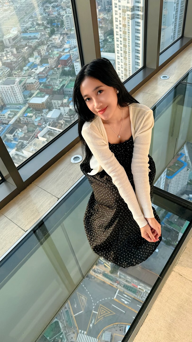 Cheonan's 47th Floor Cafe: Affordable City Views
