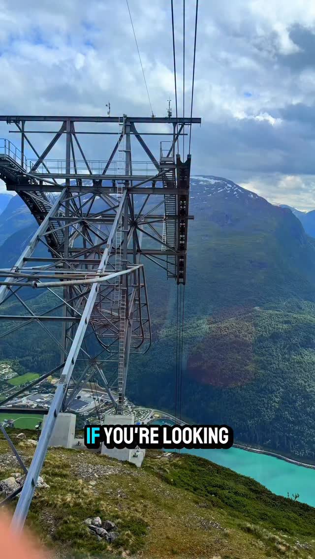 Glacier and Mountain Views Via Loen Skylift