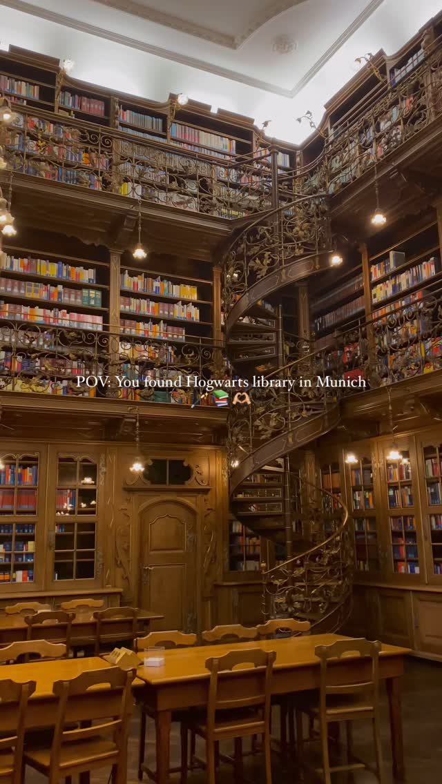Munich's Magical Libraries: Rathaus and Juristische