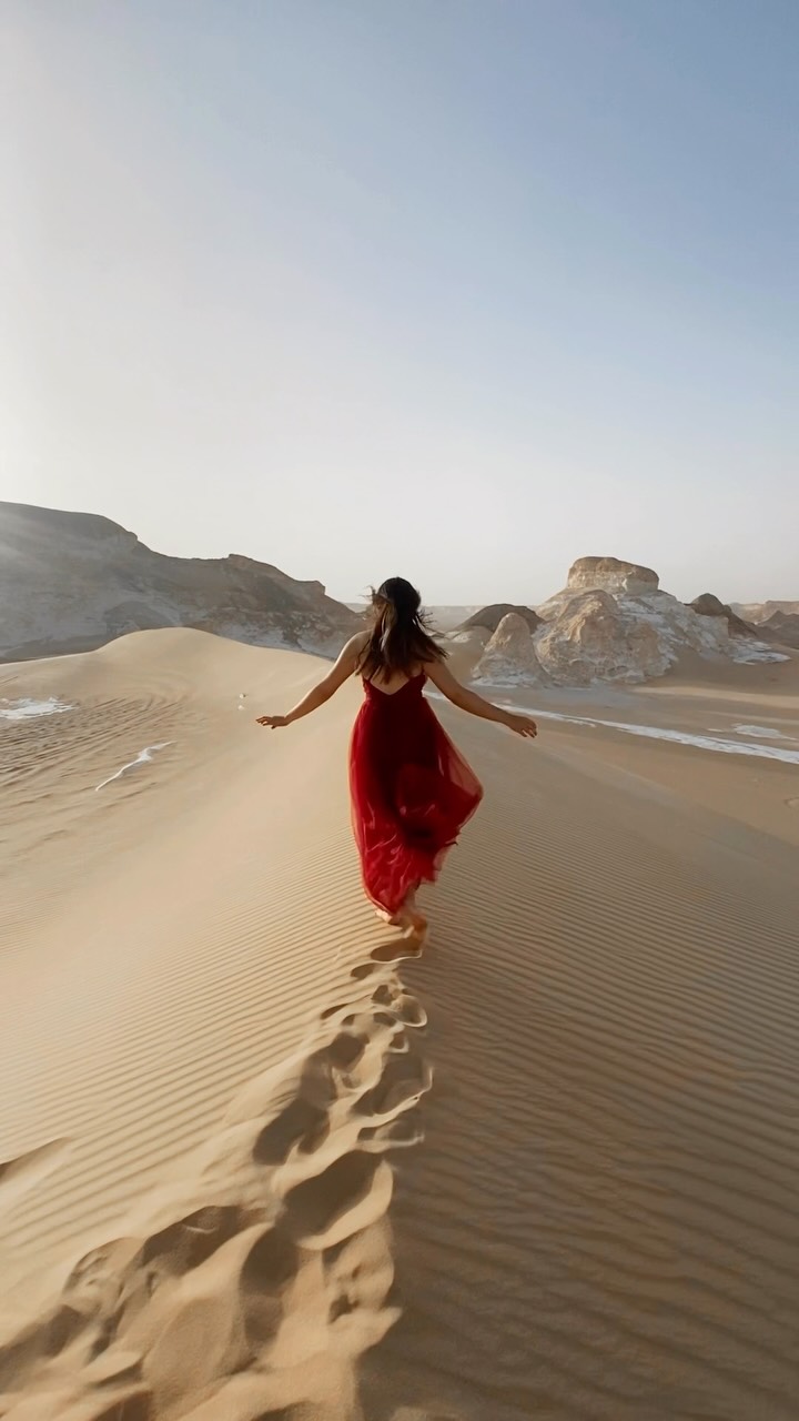 Egypt's Natural Wonders: Deserts and Oases