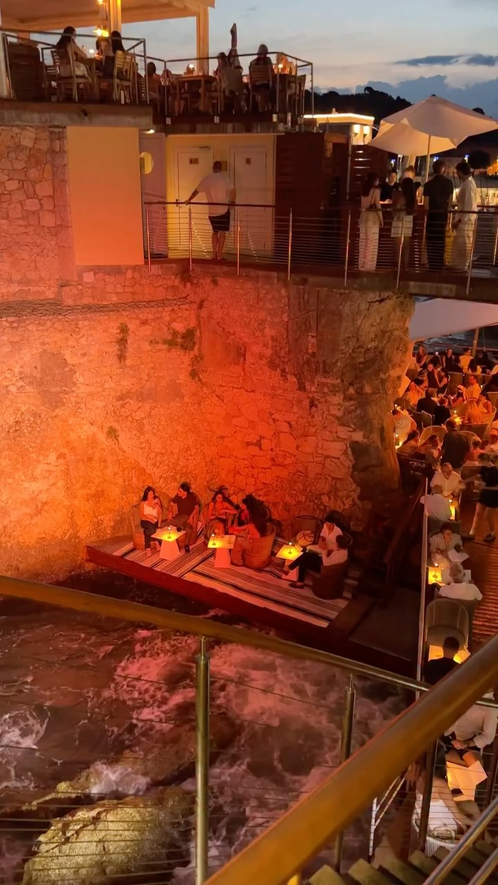 Le Plongeoir: A Seaside Restaurant