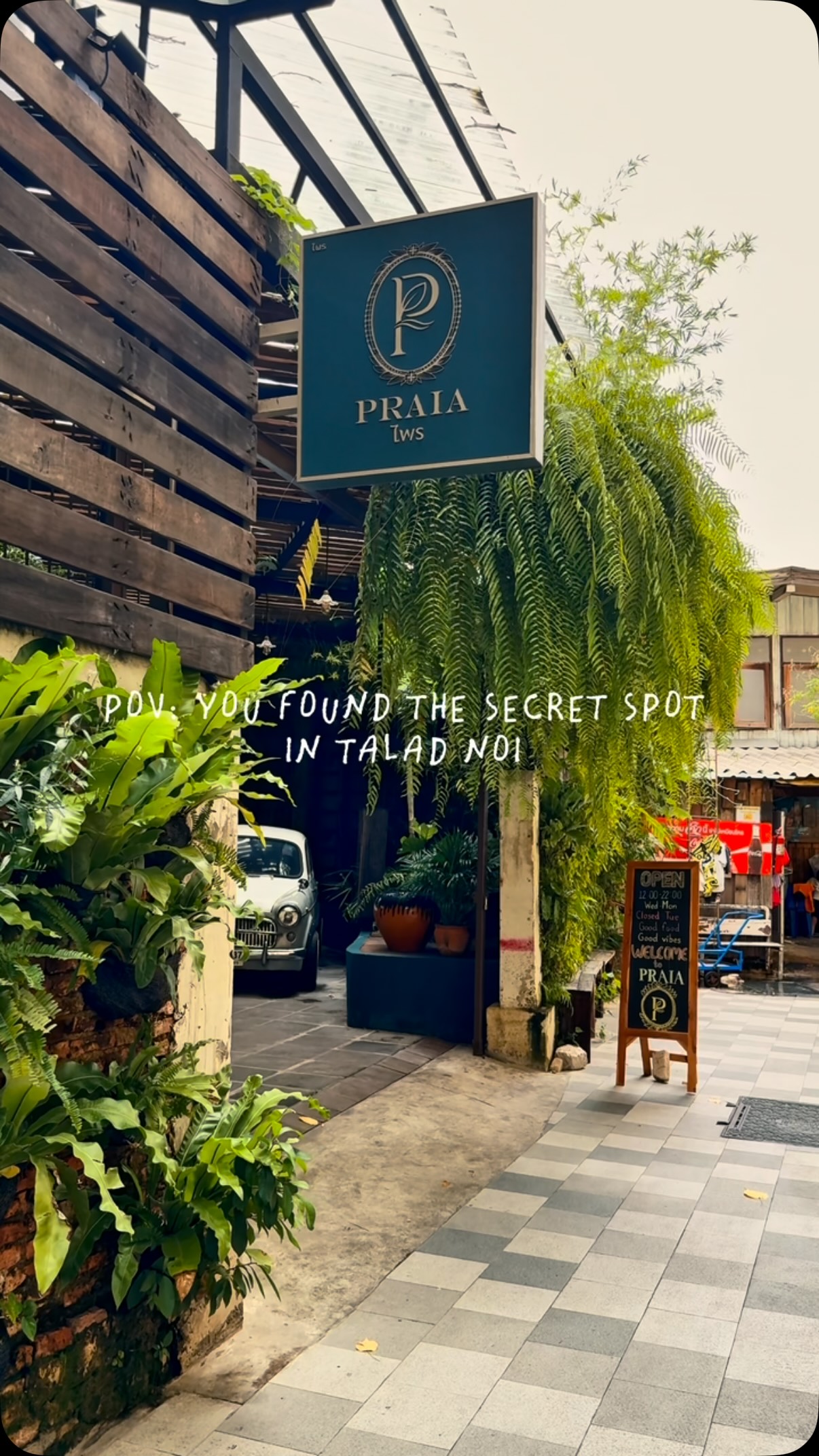 Talad Noi Spot For Food, Drinks, and Lingering