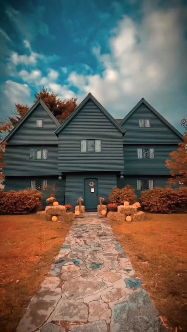Salem's Witchy Wonders: Spooky Sights and Culinary Delights