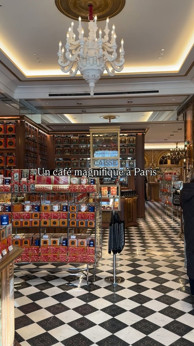 Bacha Coffee: Moroccan Palace Cafe on Champs Élysées