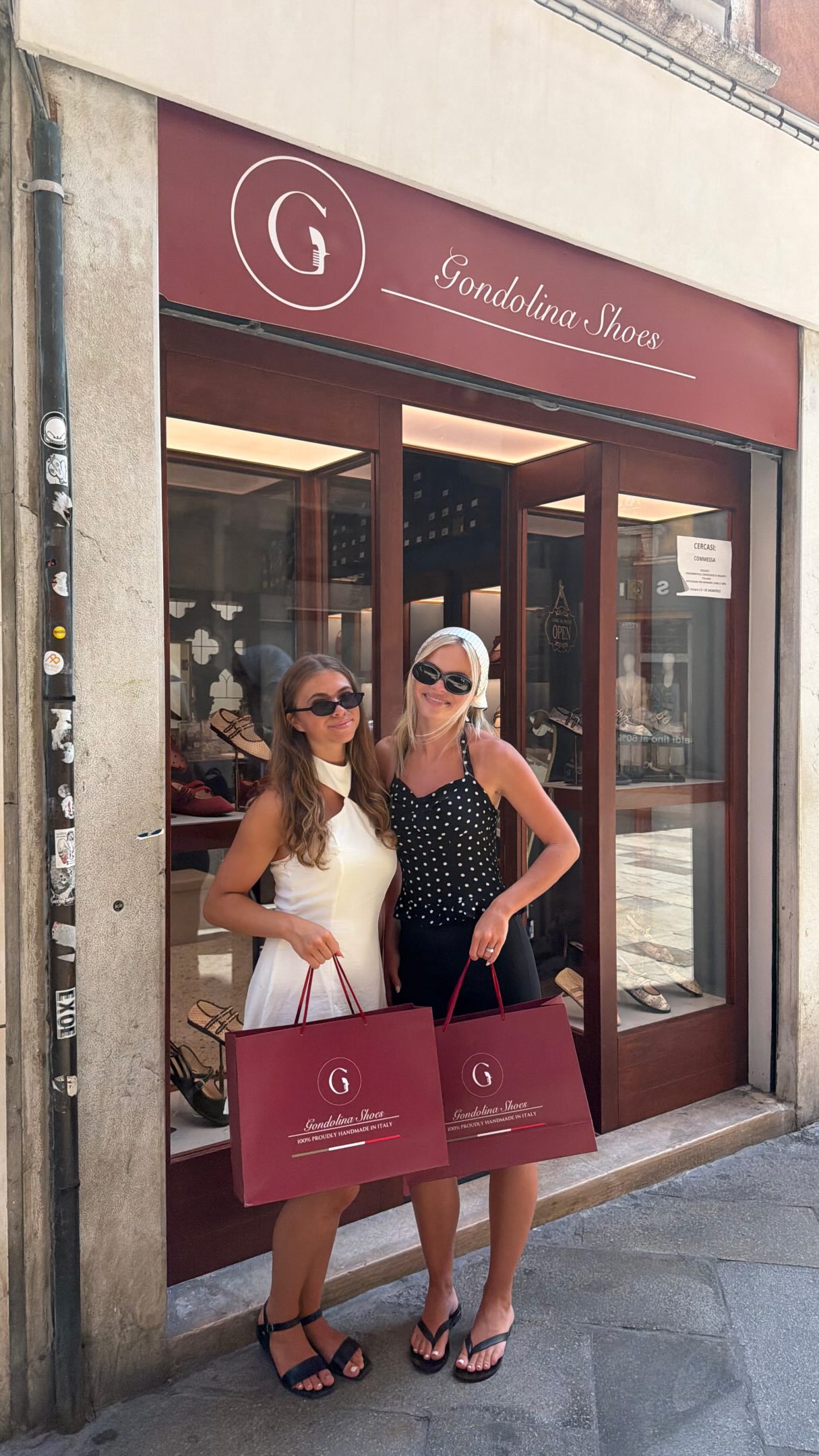 Gondolina Shoes: A Stylish Footwear Destination