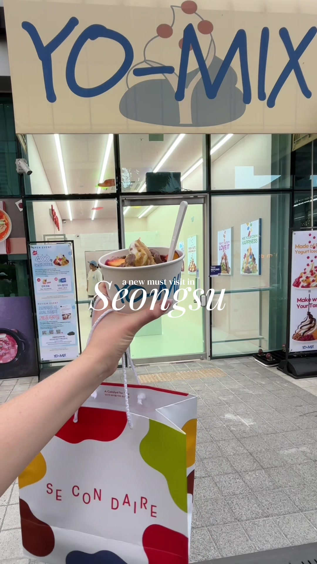 Yo-Mix Offers Free Frozen Yogurt Creations