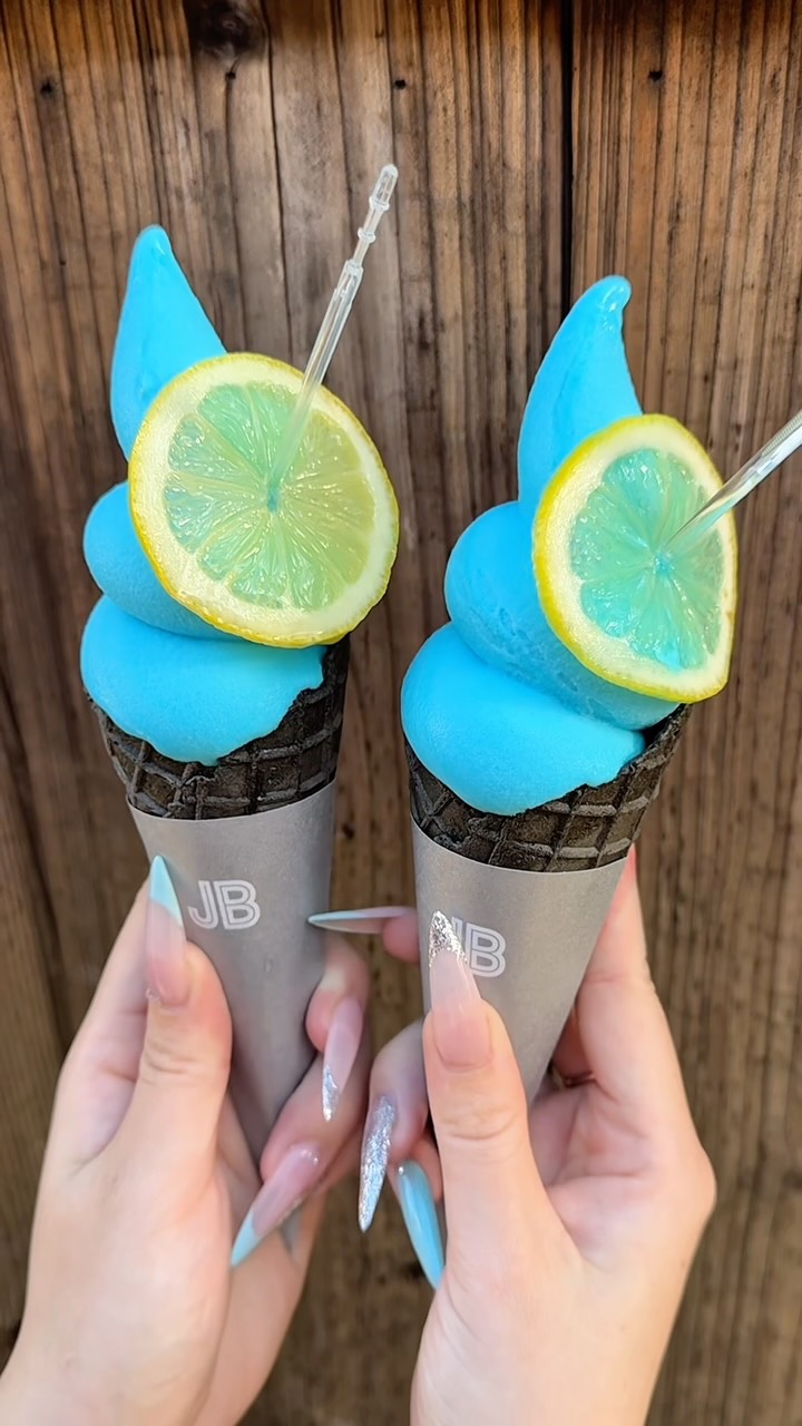 Kyoto Coffee Shop's Zesty Blue Soft Serve