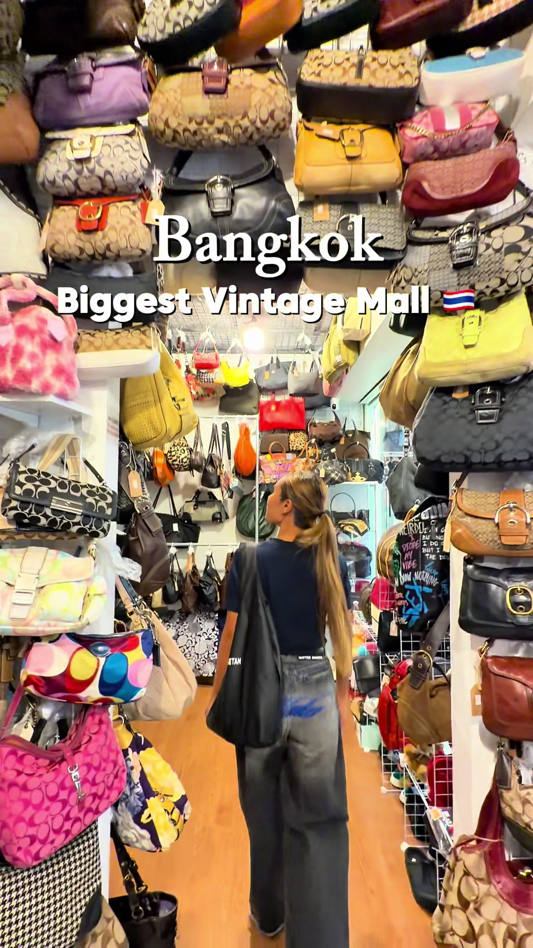 2 Markets in Krung Thep Maha Nakhon