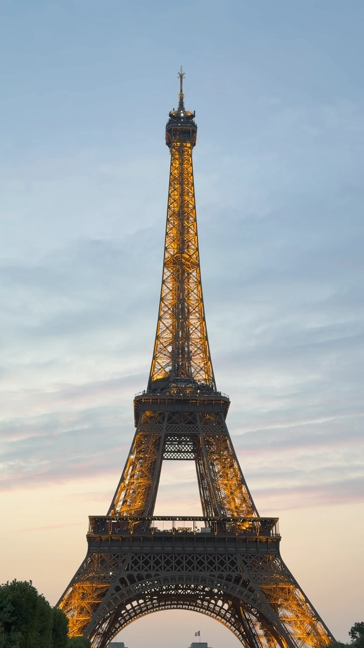 7 Places in Paris