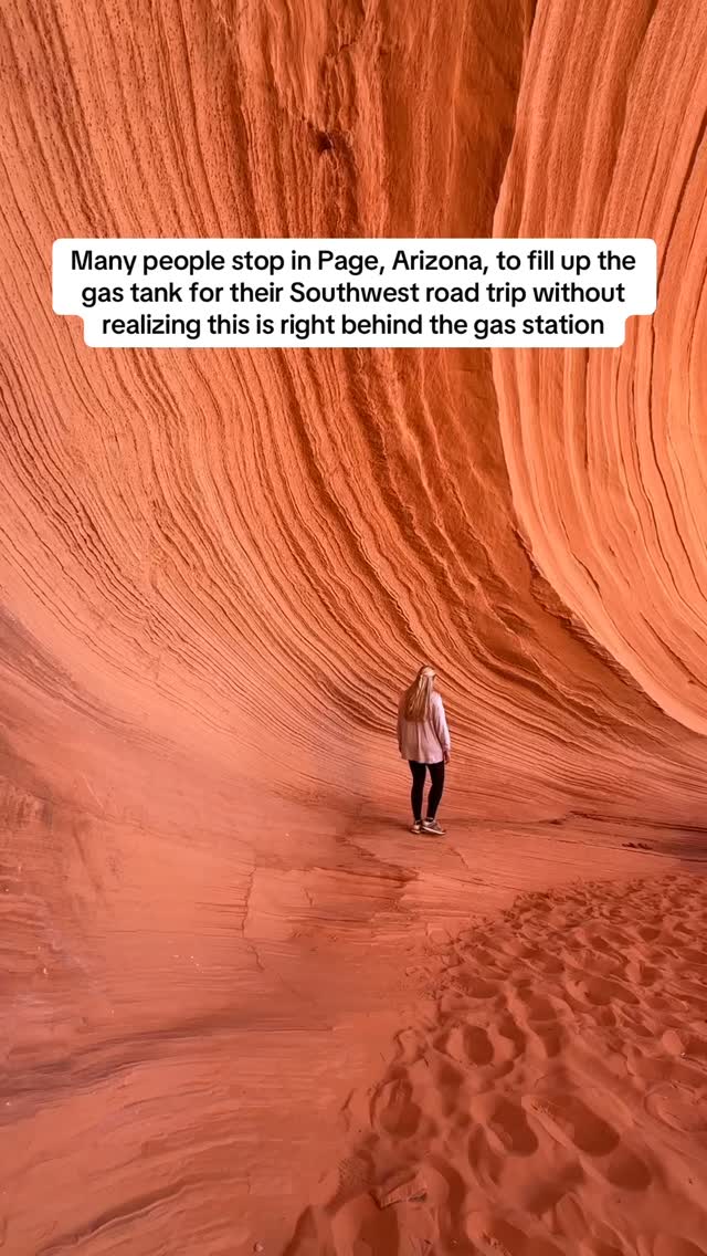 Arizona Sand Caves And Iconic Landmarks