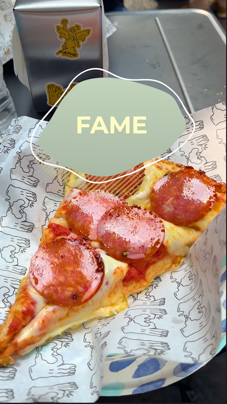 Fame Serves Giant Milan-Style Pizzas In Mexico City