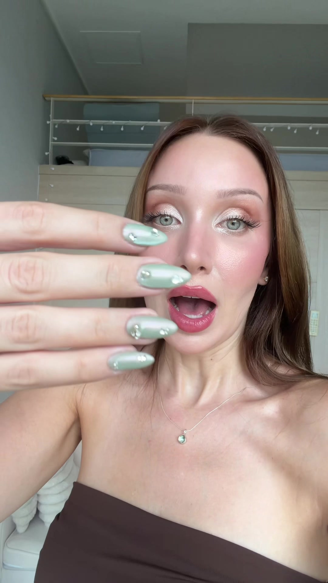 Nail Salon Matches Green Ring