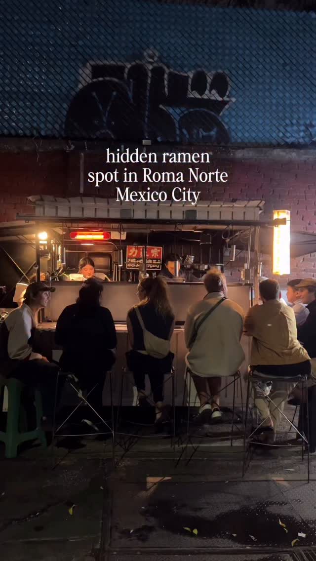 Ramen Shop Behind Mexico City's Cibeles Fountain