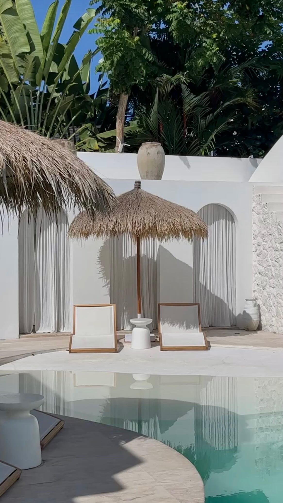 Bali Villa Offers Romantic Poolside Getaway