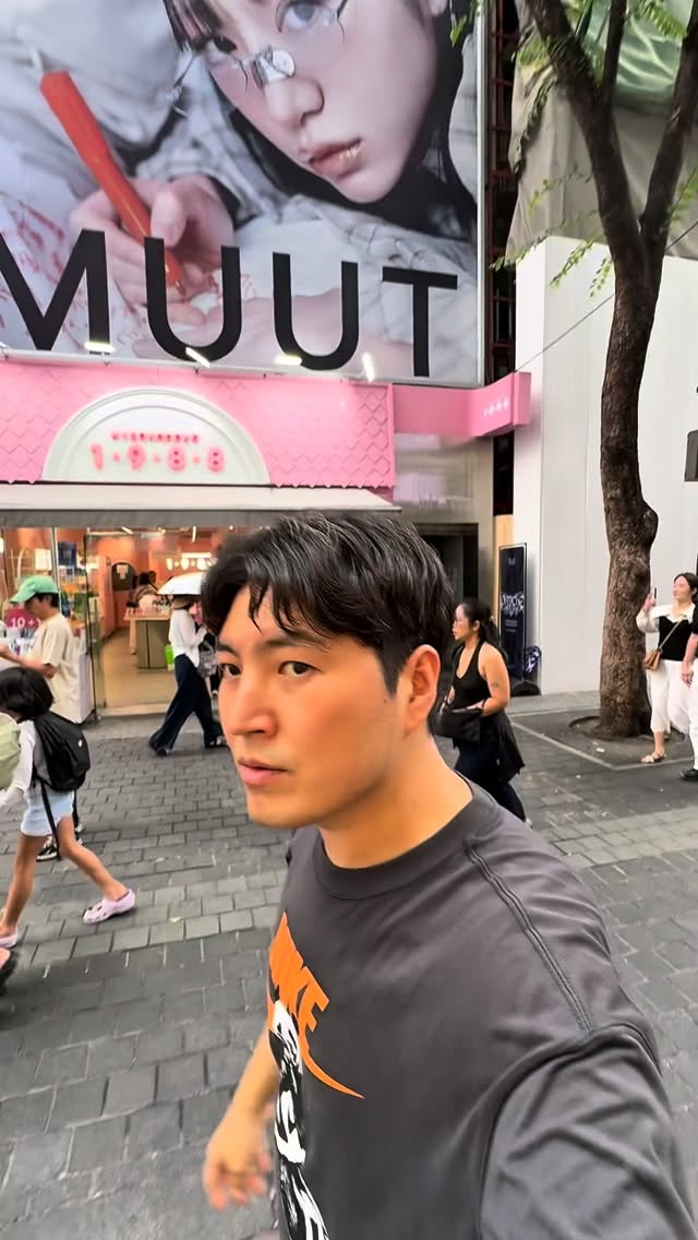 2 Shops in South Korea