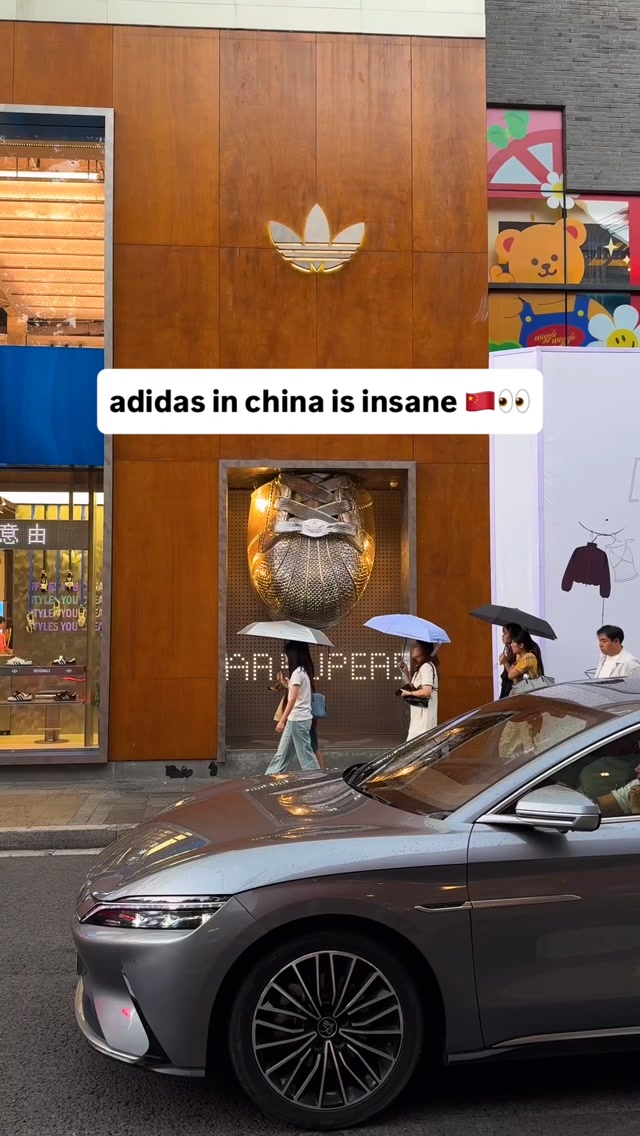 Ying & Karim | Travel & Food, Adidas
