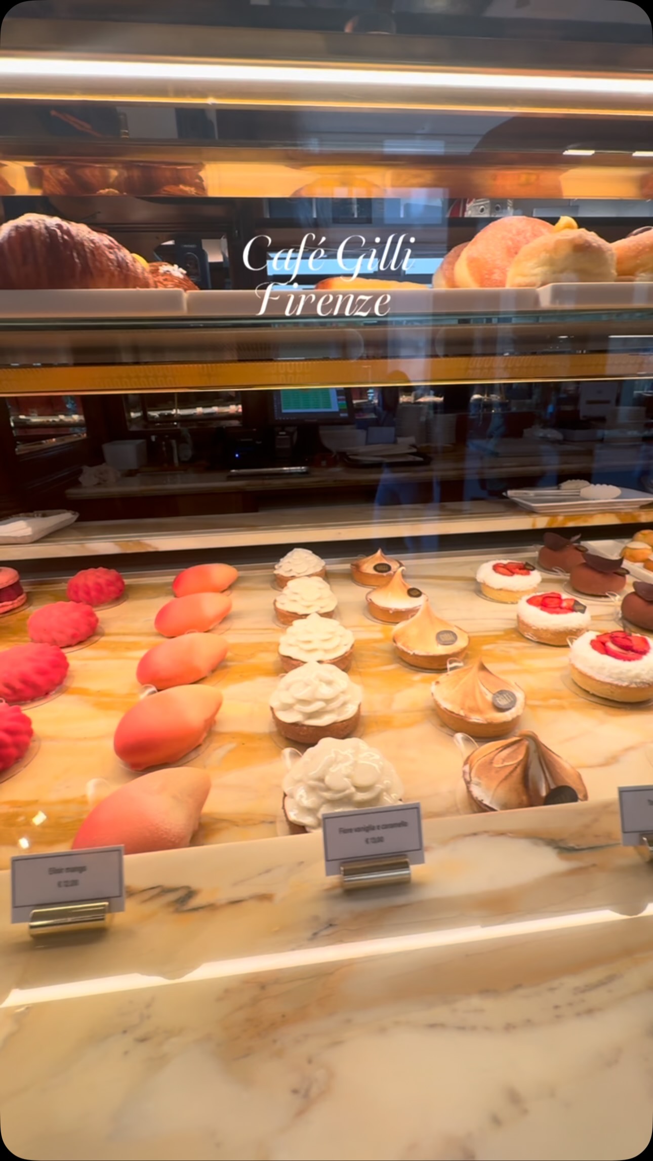 Historic Florentine Cafes with Sweet Treats
