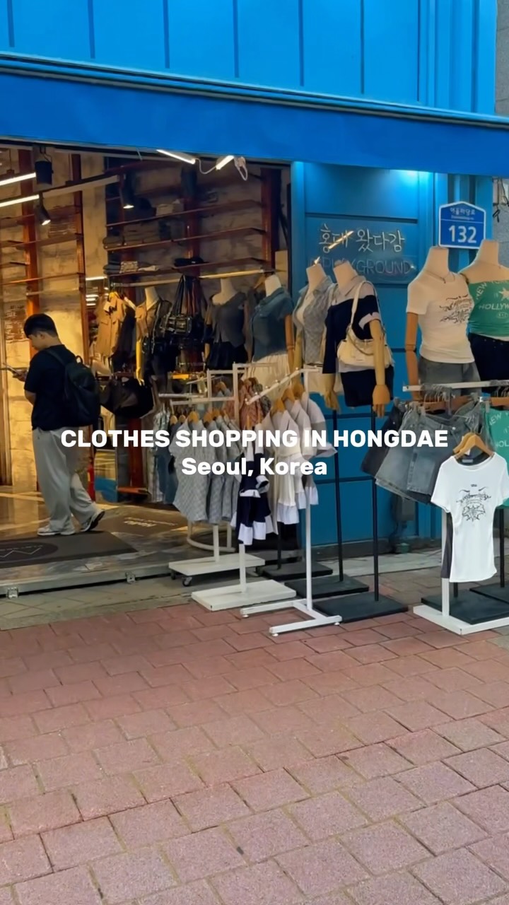 Trendy Hongdae Fashion Spot