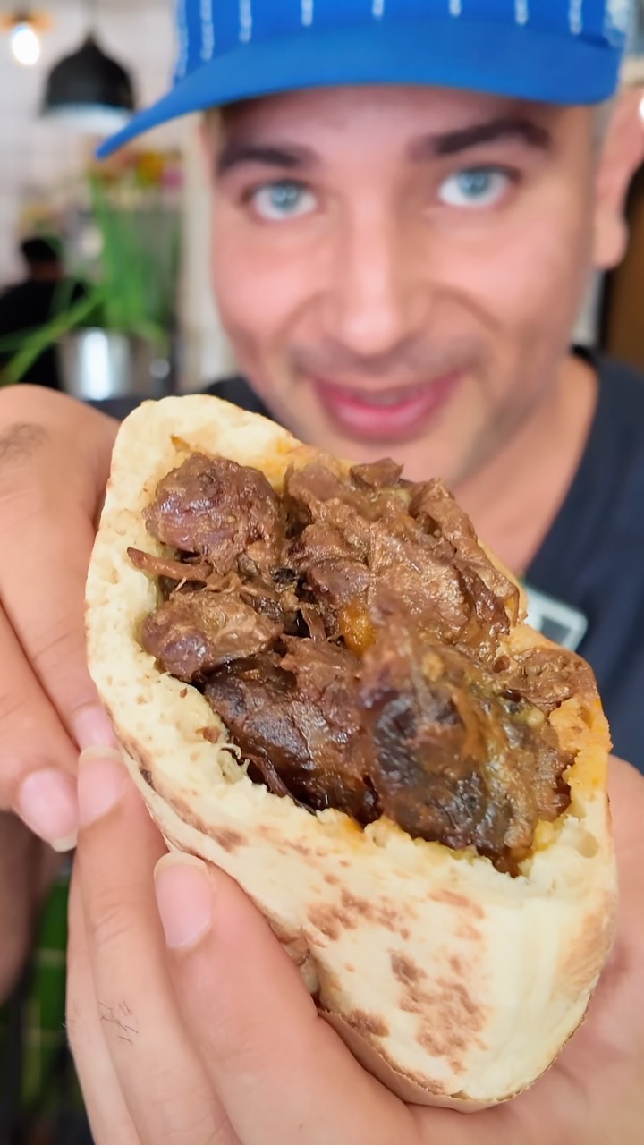 Miznon Marais: Parisian Pita Sandwich Spot