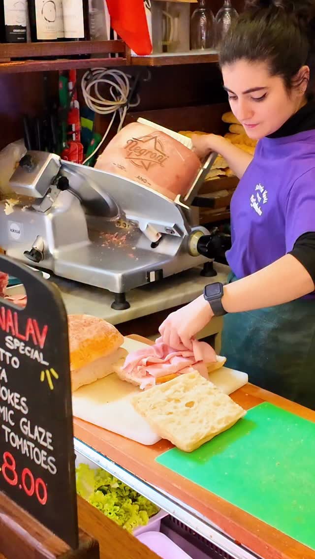 Florence Restaurants for Pizza, Sandwiches, and Steak