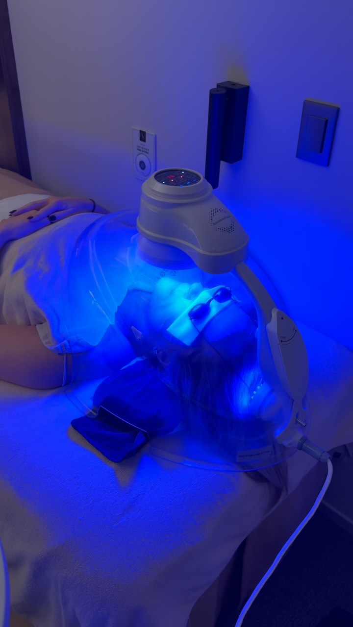 High-Tech Facial for Jet Lag Recovery