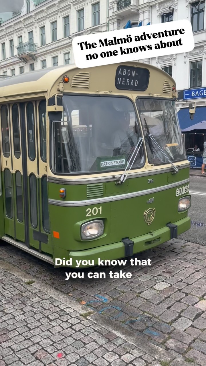 Vintage Bus Ride to Historic Katrinetorp Estate
