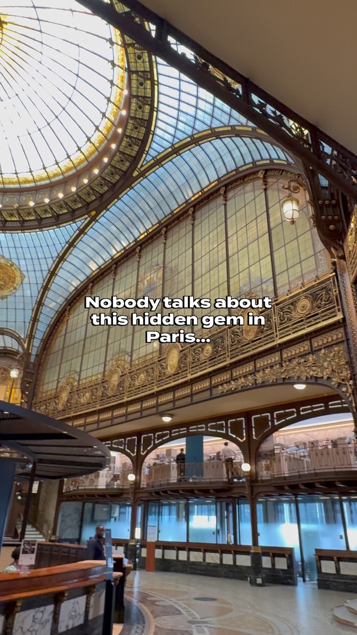 Paris Bank Hall & Department Store Architecture