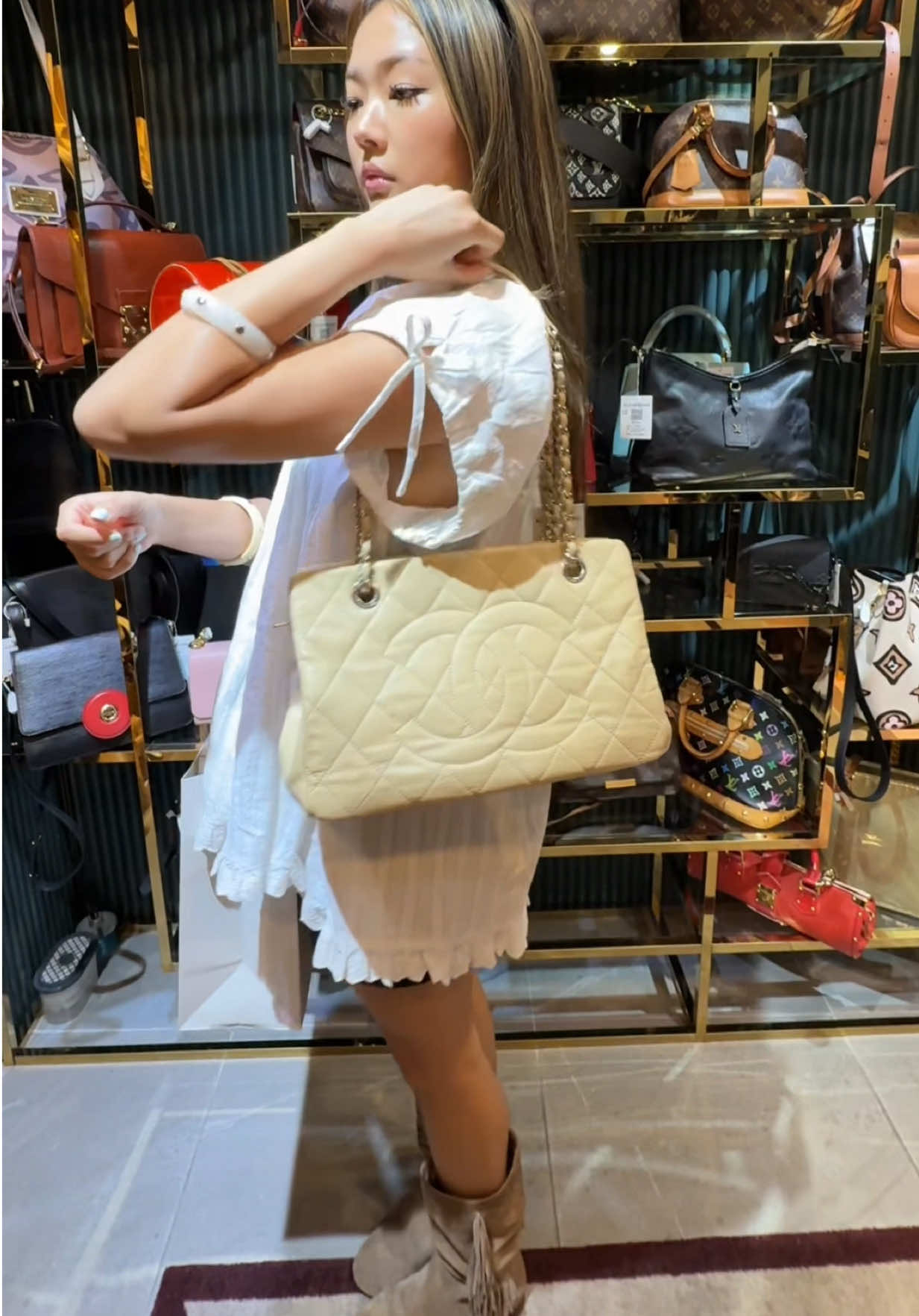 Seoul's Top Vintage Designer Bag Boutiques