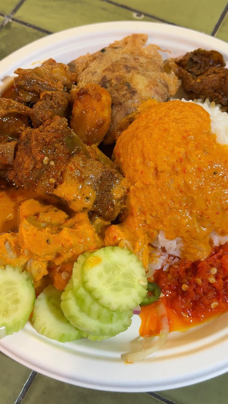 Indonesian Food Stall Has Long History