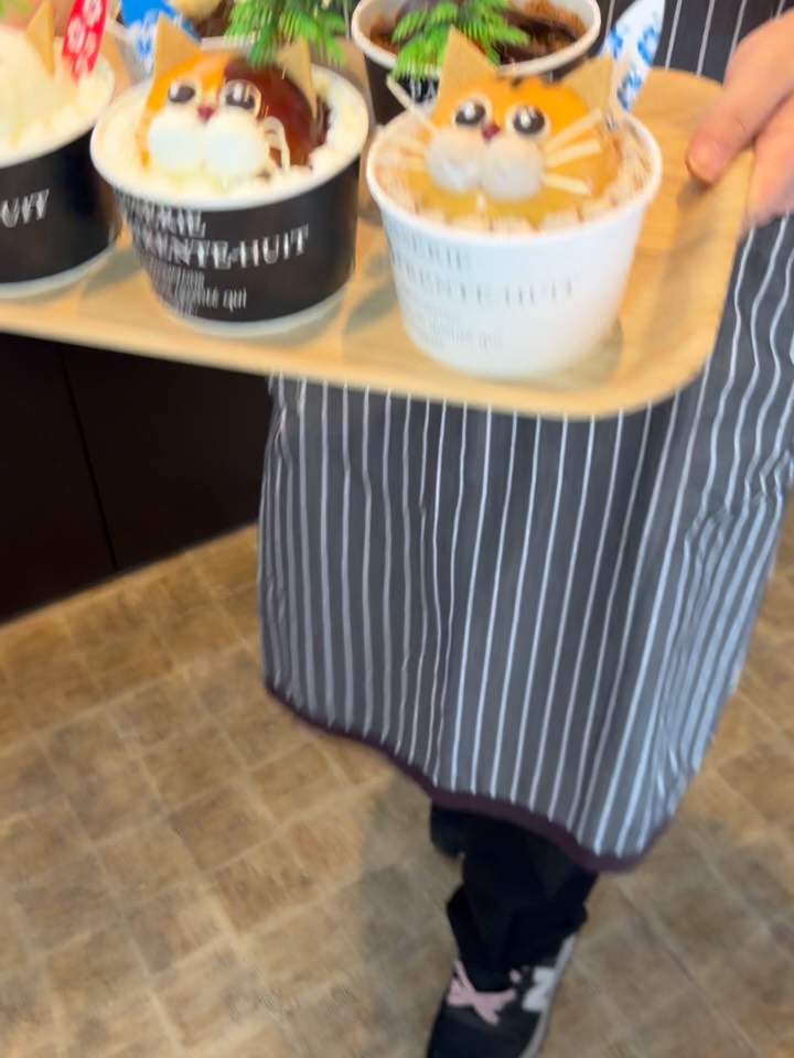 Aichi Bakeries Feature Cute Animal Cakes and Giant Crepes