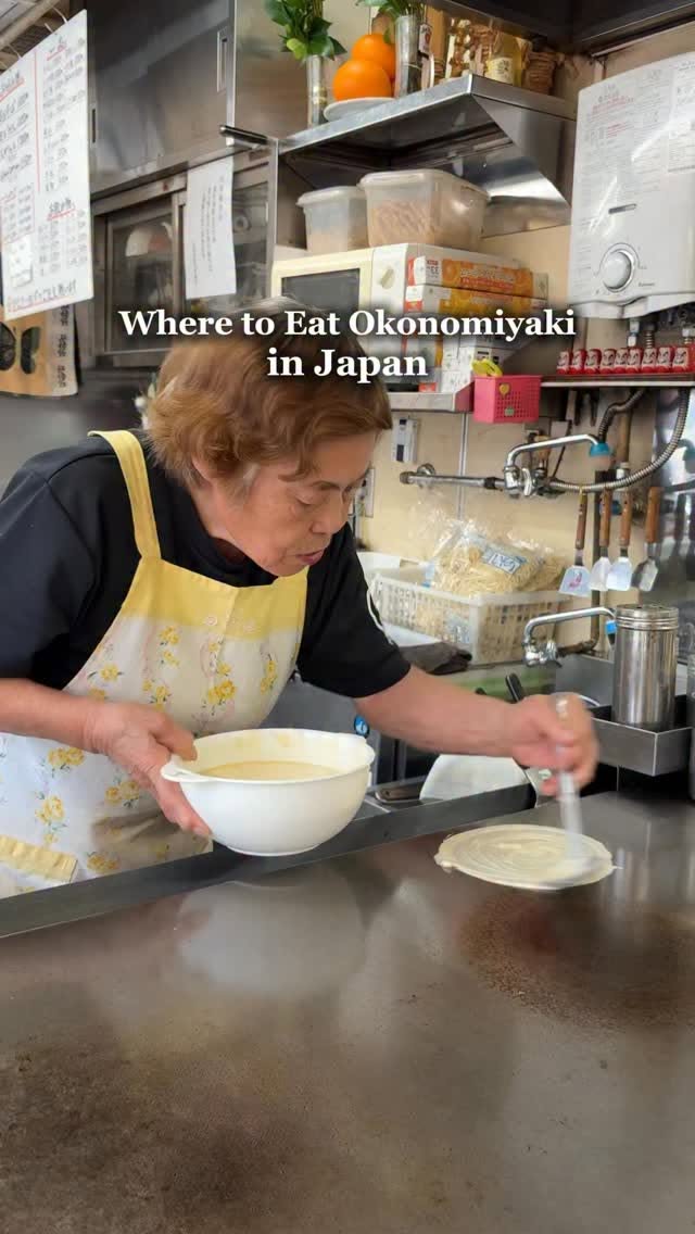 Okonomiyaki Delights in Hiroshima's Okonomimura